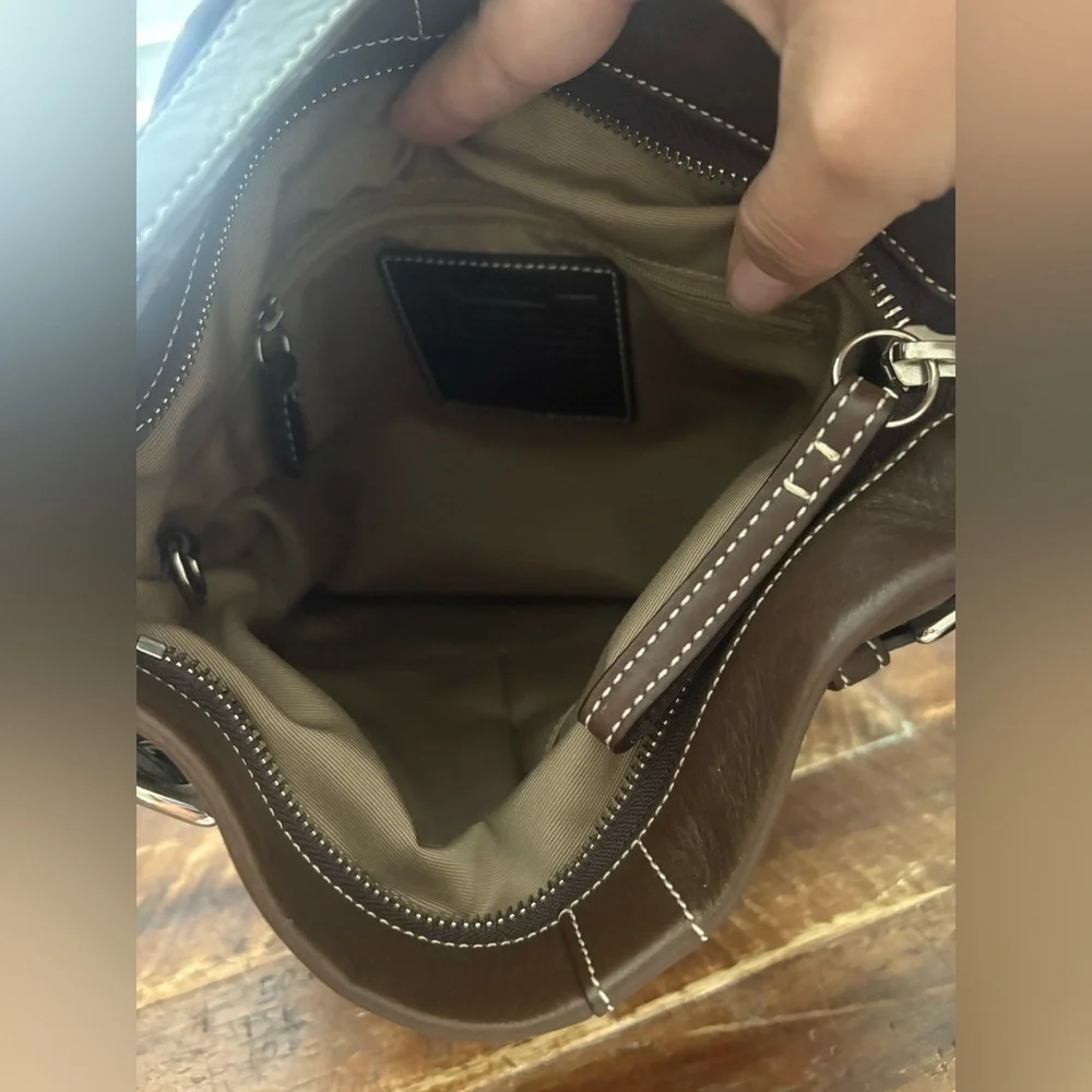 Coach chocolate Brown Leather SOHO Duffle Bag Crossbody Purse Shoulder Bag 1452 - Picture 3 of 6